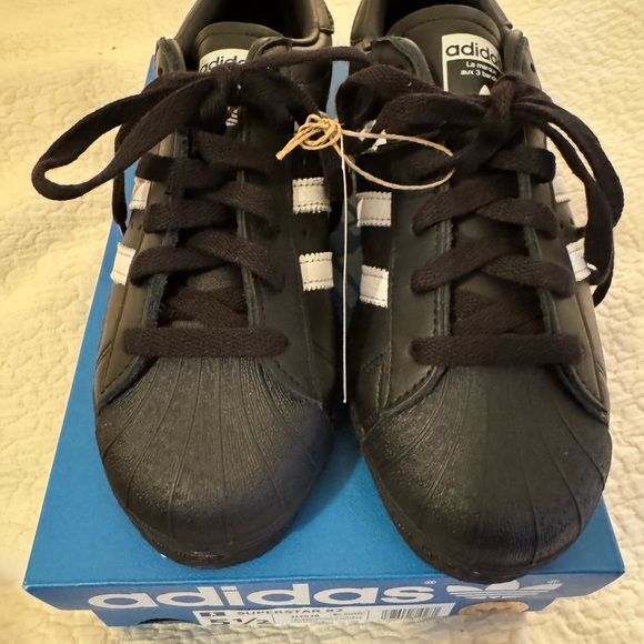 Adidas Superstar 82 Black Sneakers - Picture 7 of 7